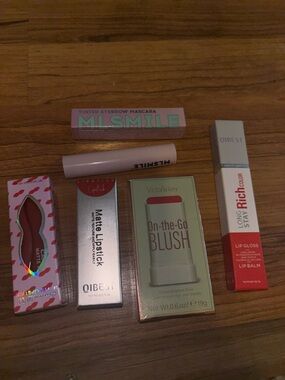 MLSMILE Tinted Eyebrow Mascara in Light Pink